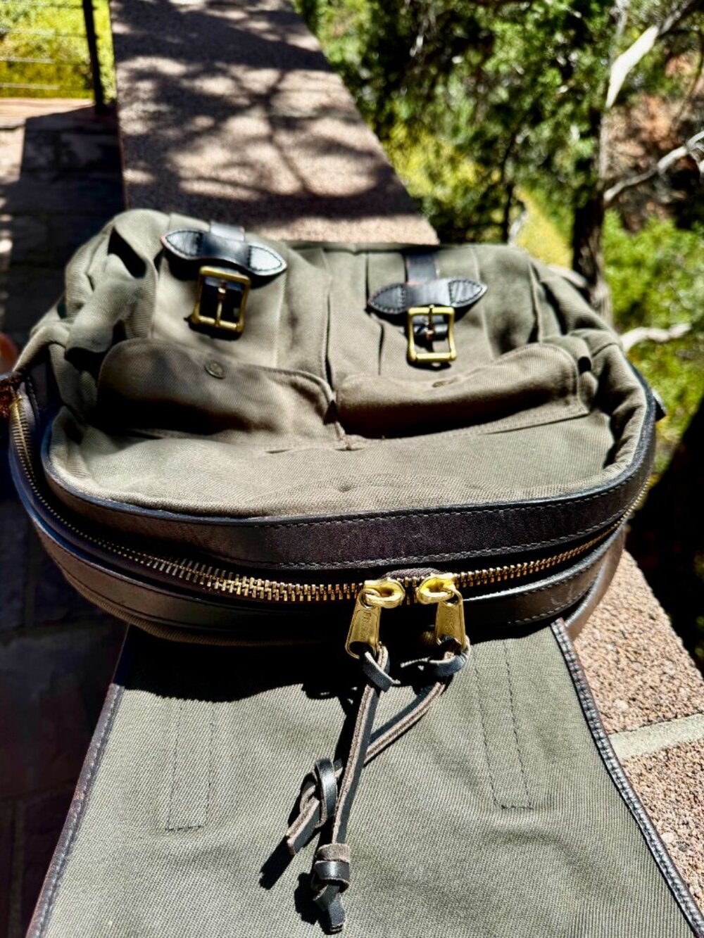 Filson Rucksack, Rugged Twill/Bridle Leather, Otter Green, Excellent Condition - Picture 7 of 10